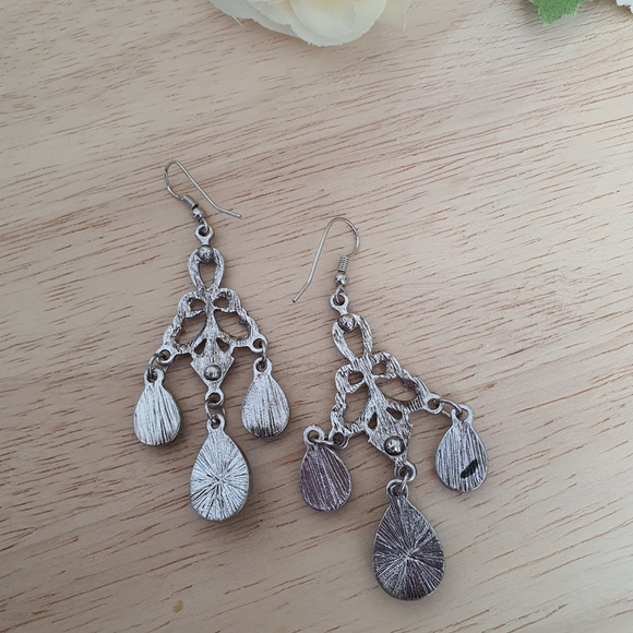 Silver and Black Drop Earrings - Picture 3 of 4